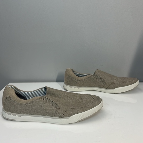 Clarks Cloudsteppers Step Isle Row Canvas Loafers Size 13 - Picture 2 of 15